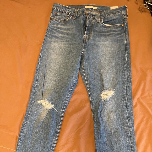 LEVI’S WEDGIE STRAIGHT JEAN - Picture 2 of 4